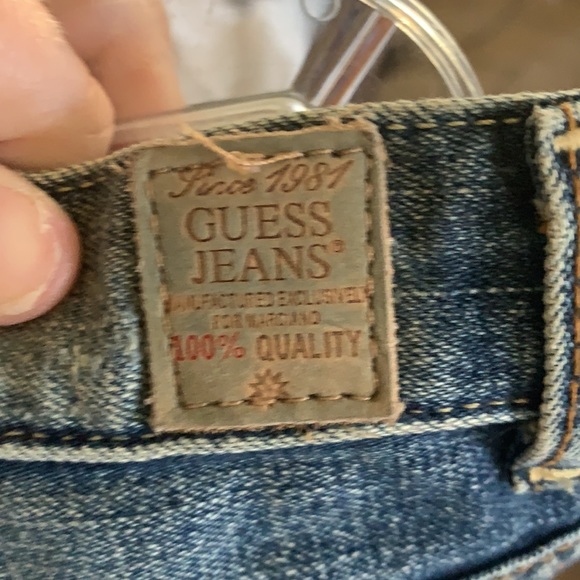 Guess Denim Skirt length about 12.5 inches - Picture 5 of 10
